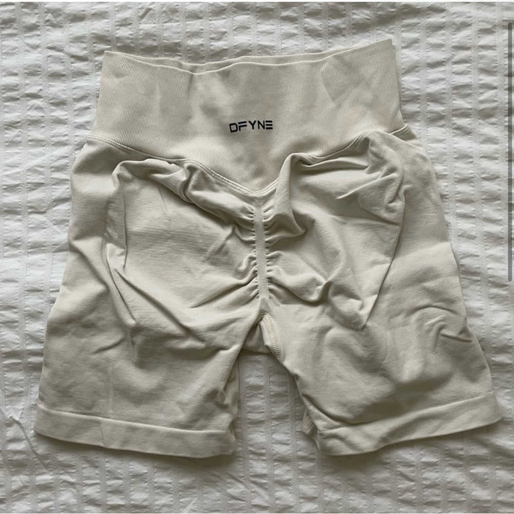 DFYNE Dynamic Shorts - Picture 12 of 12